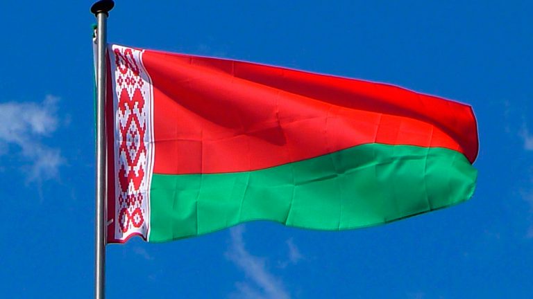 В Беларуси сократили сроки получения вида на жительство